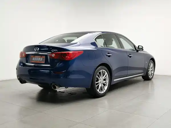 Infiniti Q50L 2018