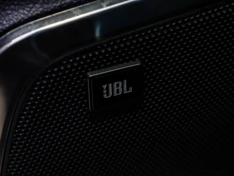 Toyota Vellfire 2021 — фото 22