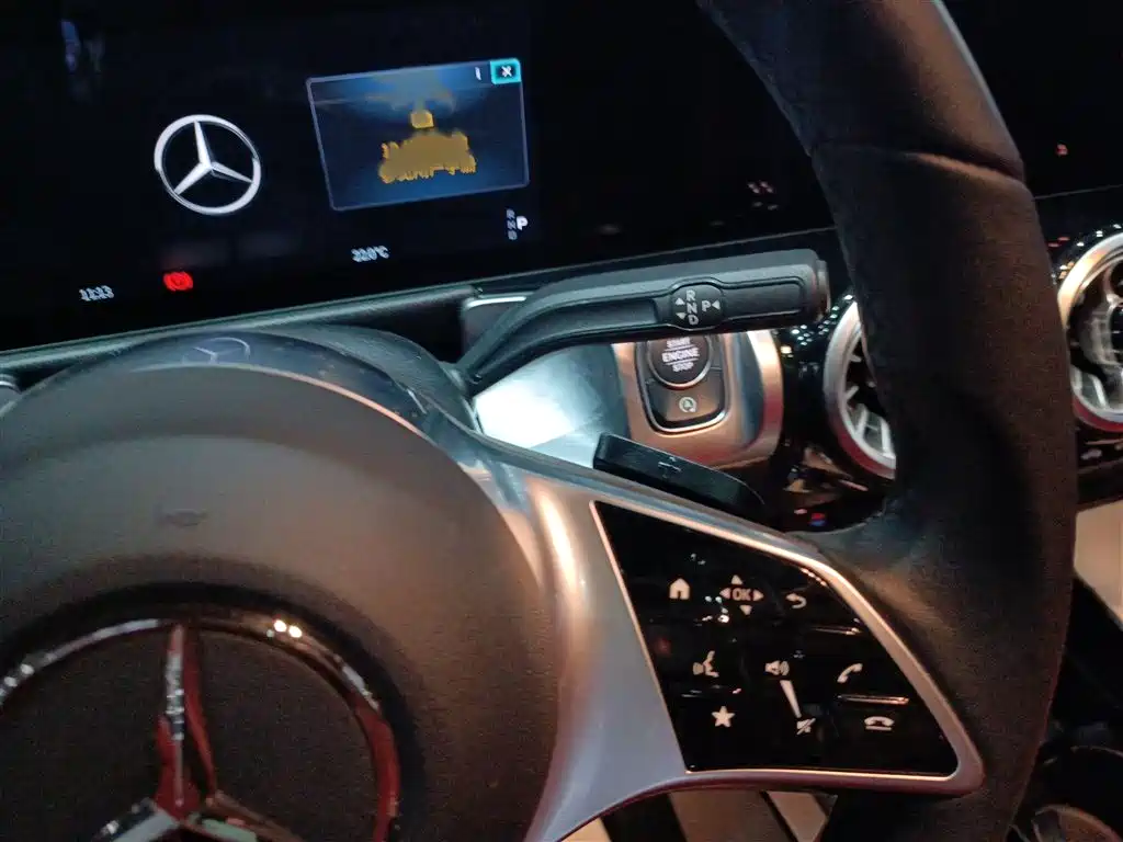 Mercedes-Benz GLB 2024 — фото 10