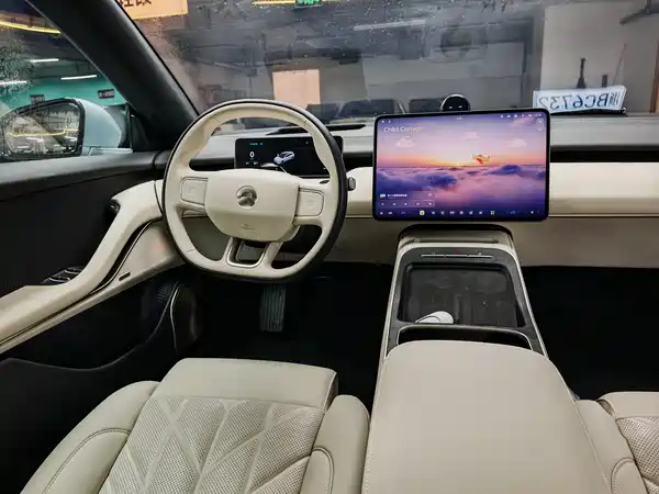 NIO ET5T 2025