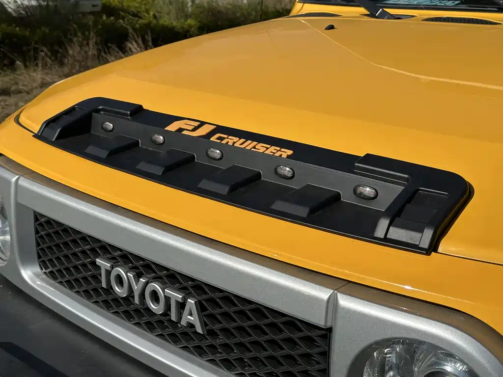 Toyota FJ Cruiser 2018 — фото 12