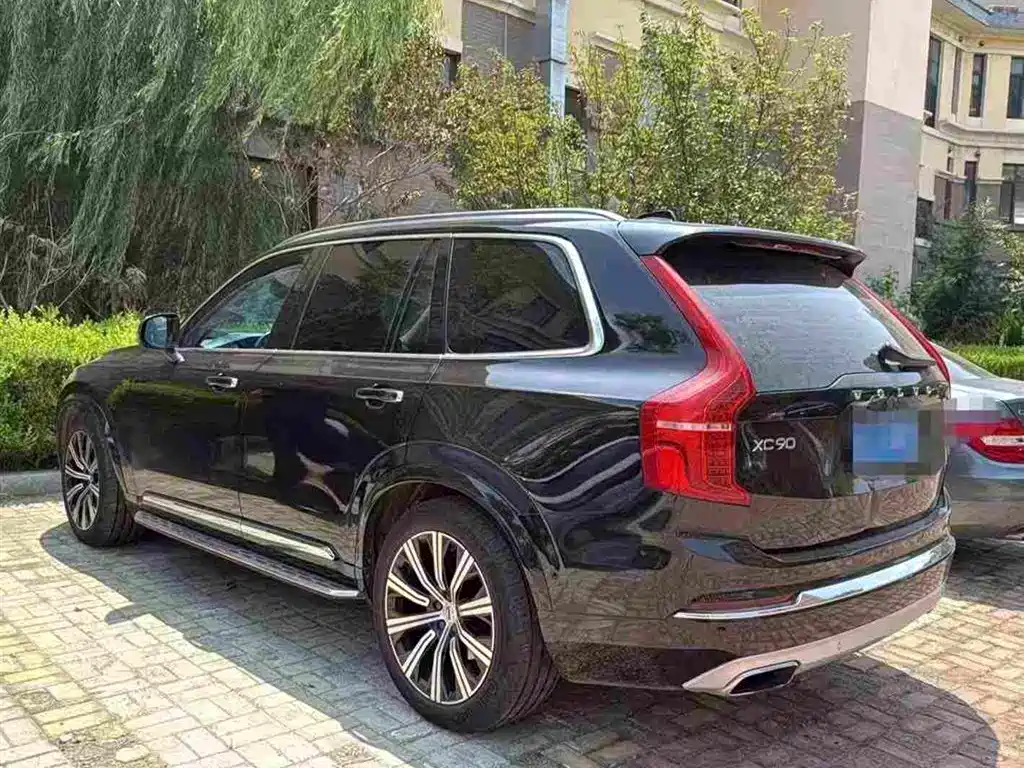 Volvo XC90 2019 — фото 9