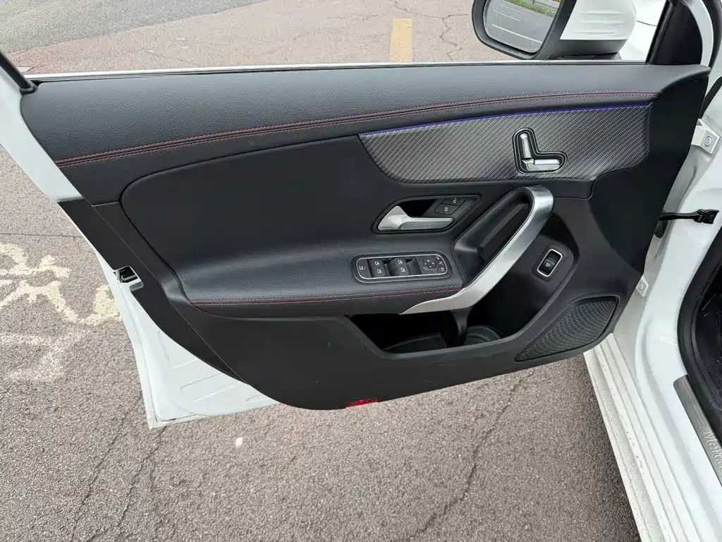 Mercedes-Benz A-Class 2023