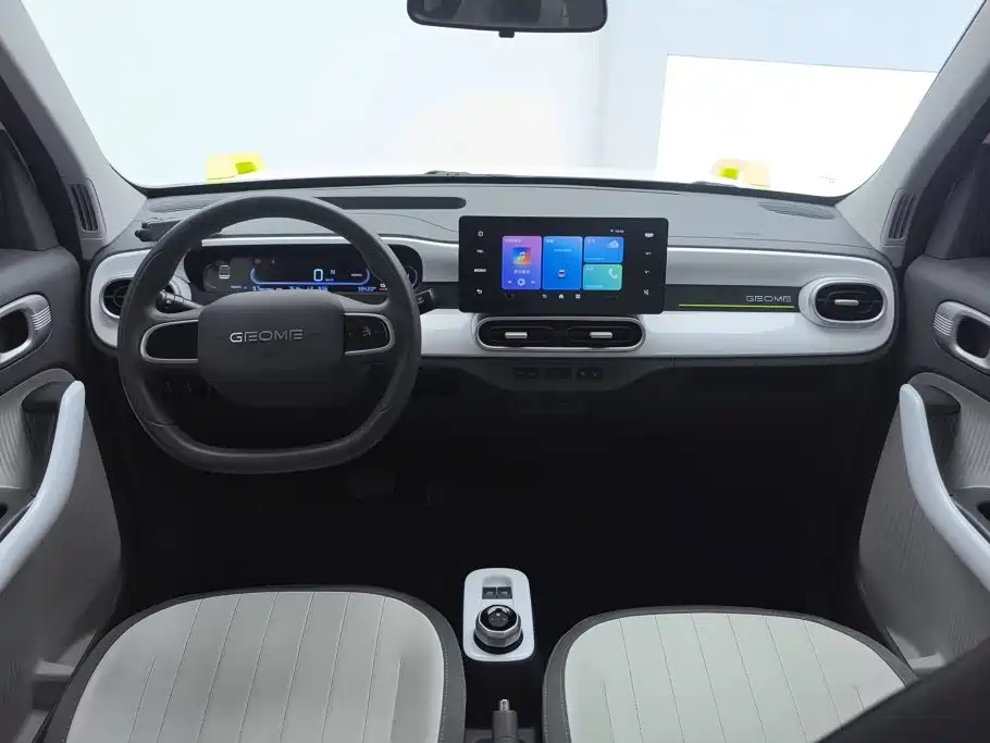 Geely Galaxy Panda 2025 — фото 12