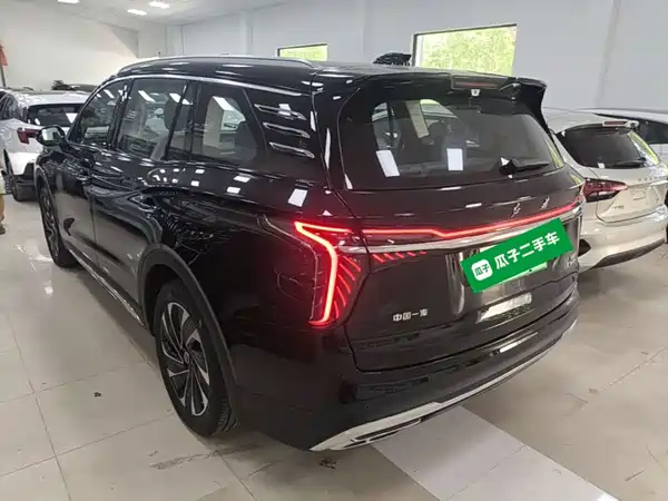 Hongqi HS7 PHEV 2026