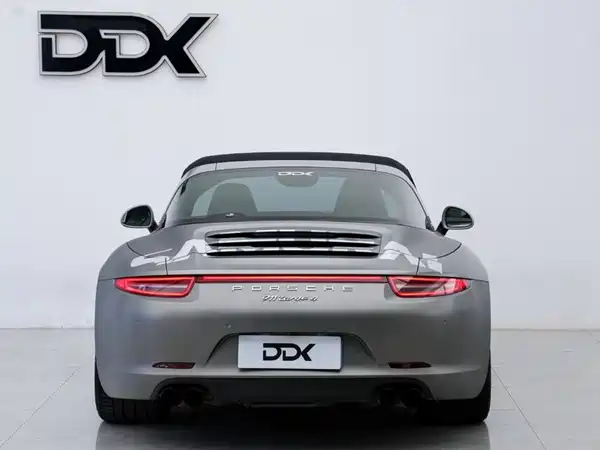Porsche 911 2015
