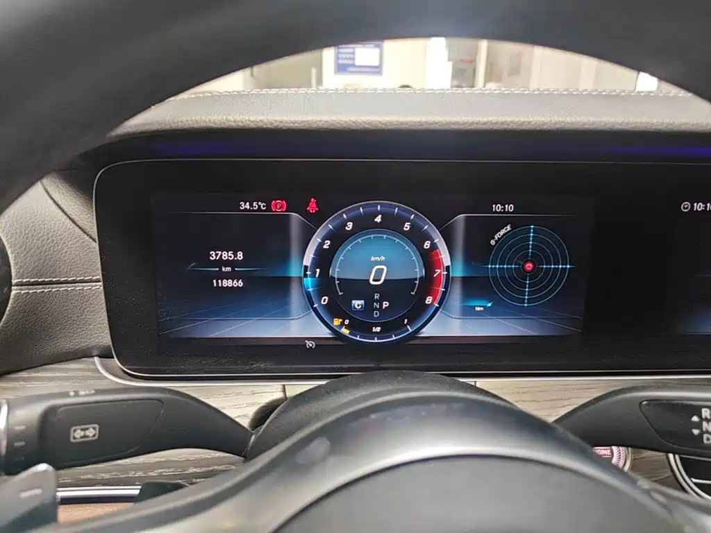 Mercedes-Benz E-Class 2020 — фото 12