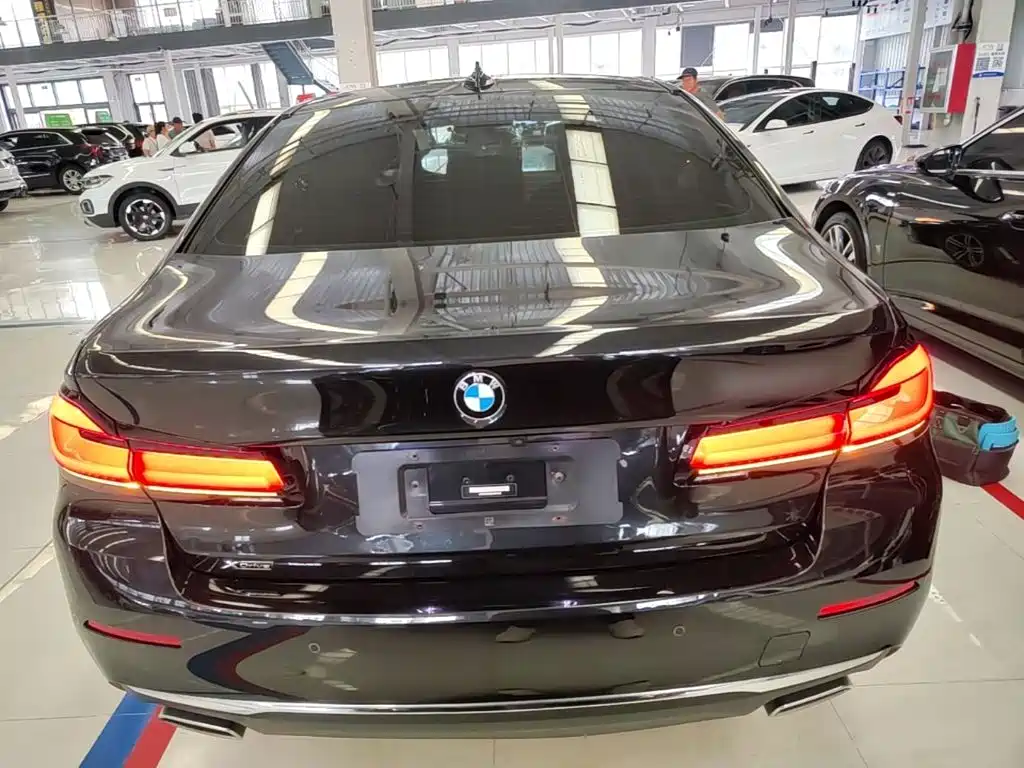 BMW 5 Series 2023