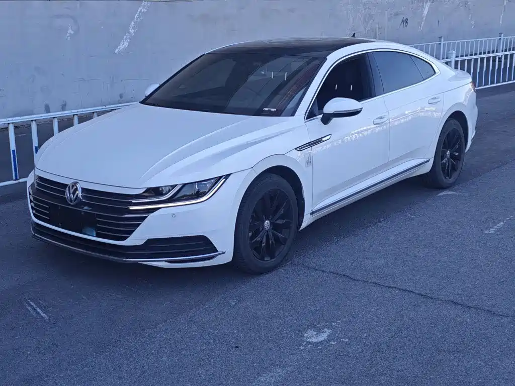 Volkswagen CC 2020 — фото 1