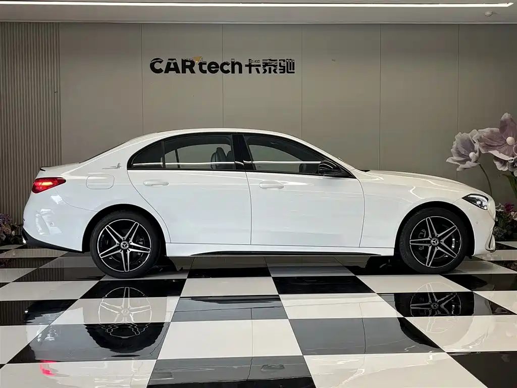 Mercedes-Benz C-Class 2026