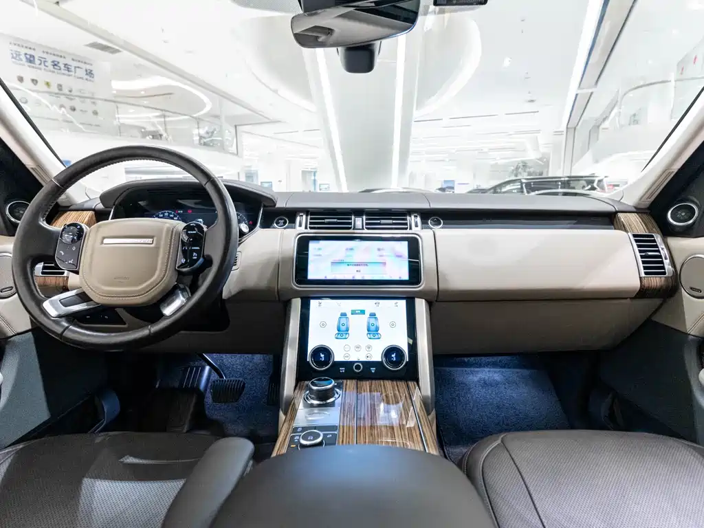Land Rover Range Rover 2019 — фото 16