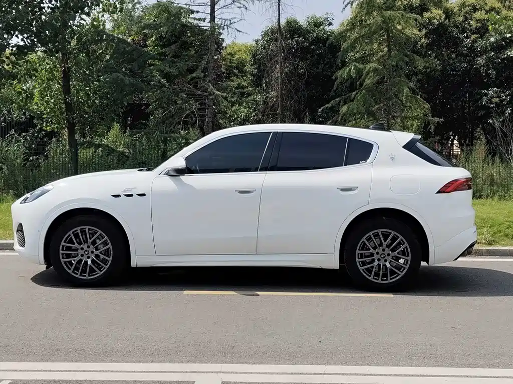 Maserati Grecale 2023