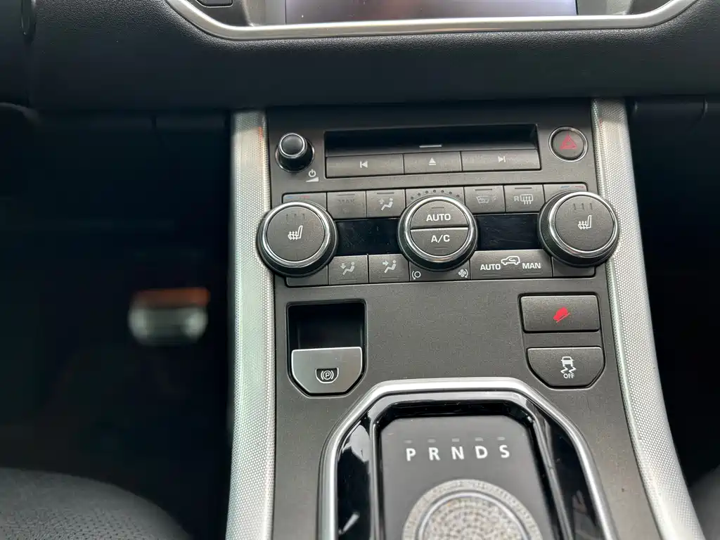 Land Rover Evoque 2013 — фото 25