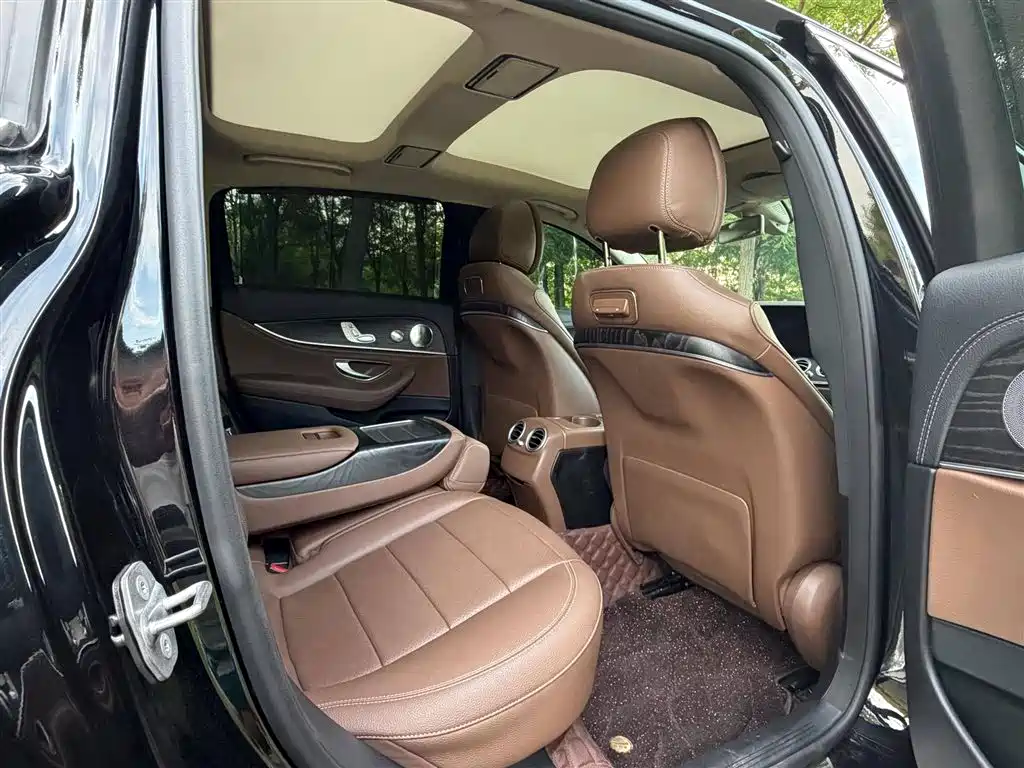 Mercedes-Benz E-Class 2020