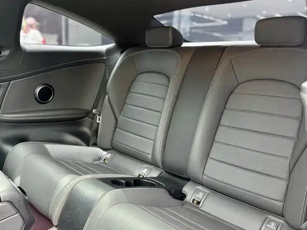 Mercedes-Benz C-Class 2019