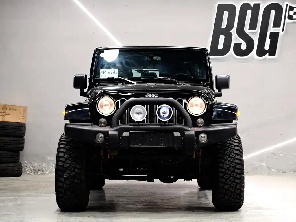 Jeep Wrangler 2018 — фото 2