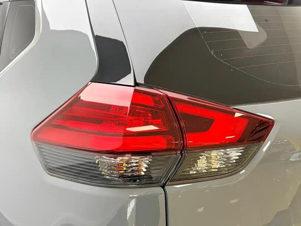 Nissan X-Trail 2025 — фото 10