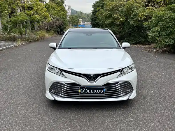 Toyota Camry 2019