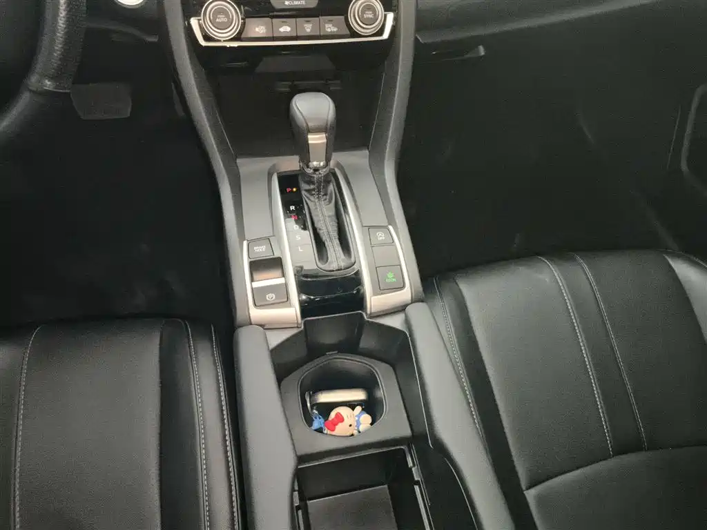 Honda Civic 2020 — фото 11