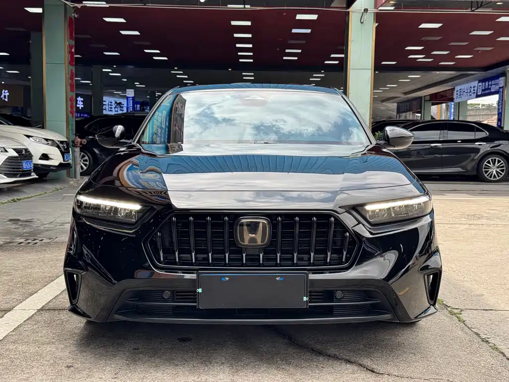 Honda Inspire 2025 — фото 2