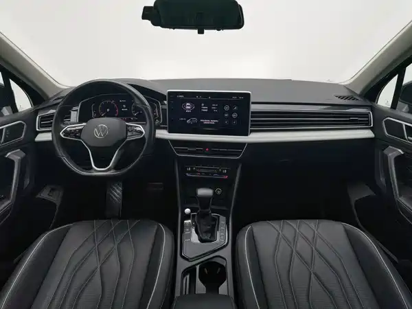 Volkswagen Tiguan L 2022