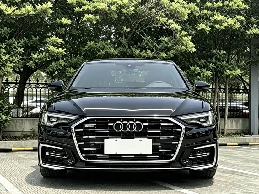 Audi A6L 2022