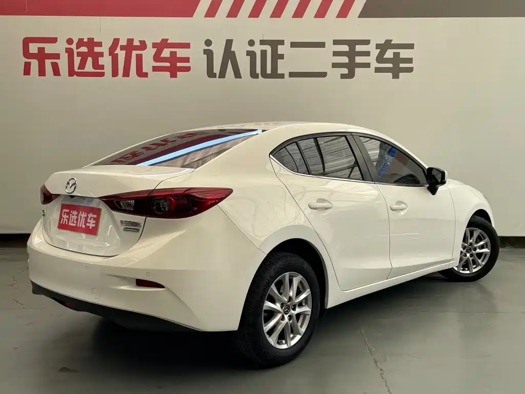 Mazda 3 Axela 2019 — фото 5