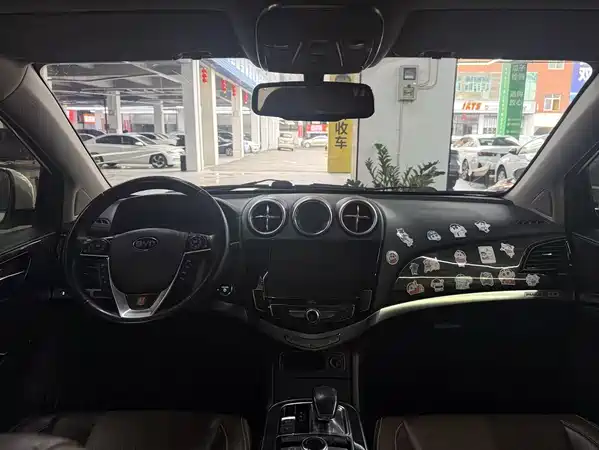BYD Tang New Energy 2016