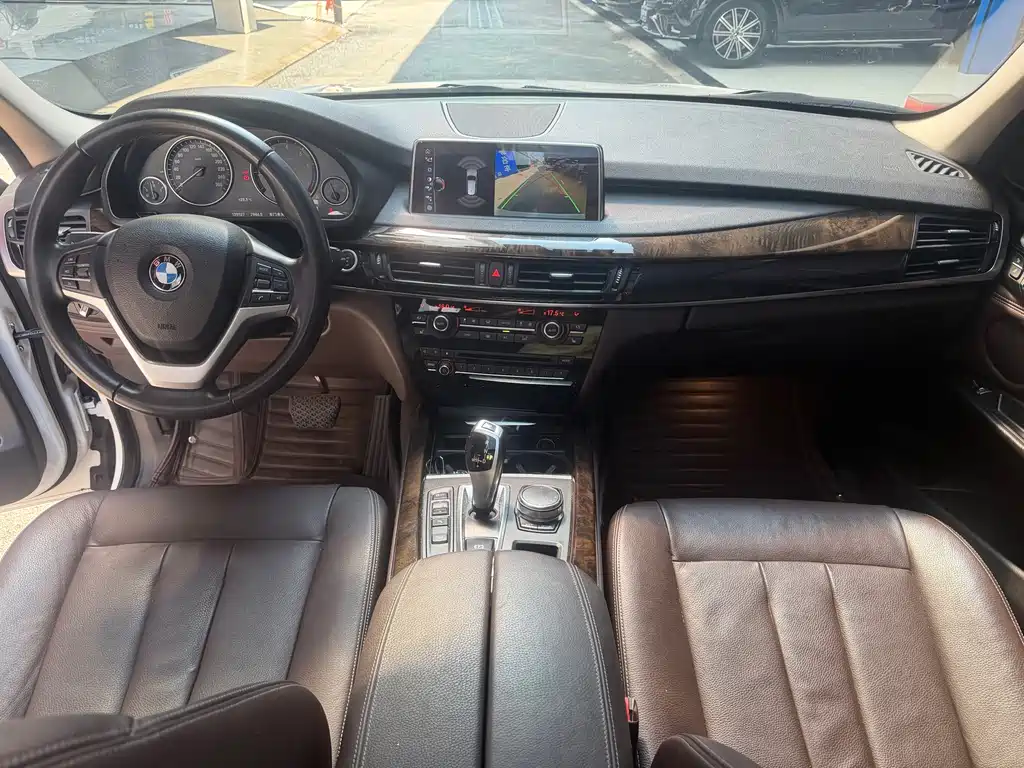 BMW X5 2017 — фото 11