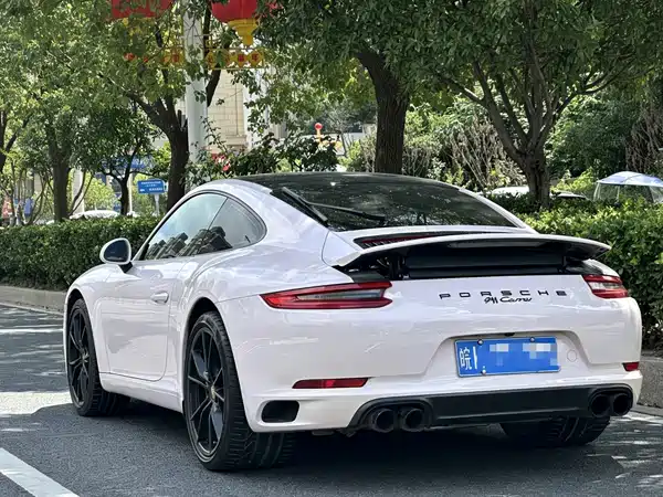 Porsche 911 2019