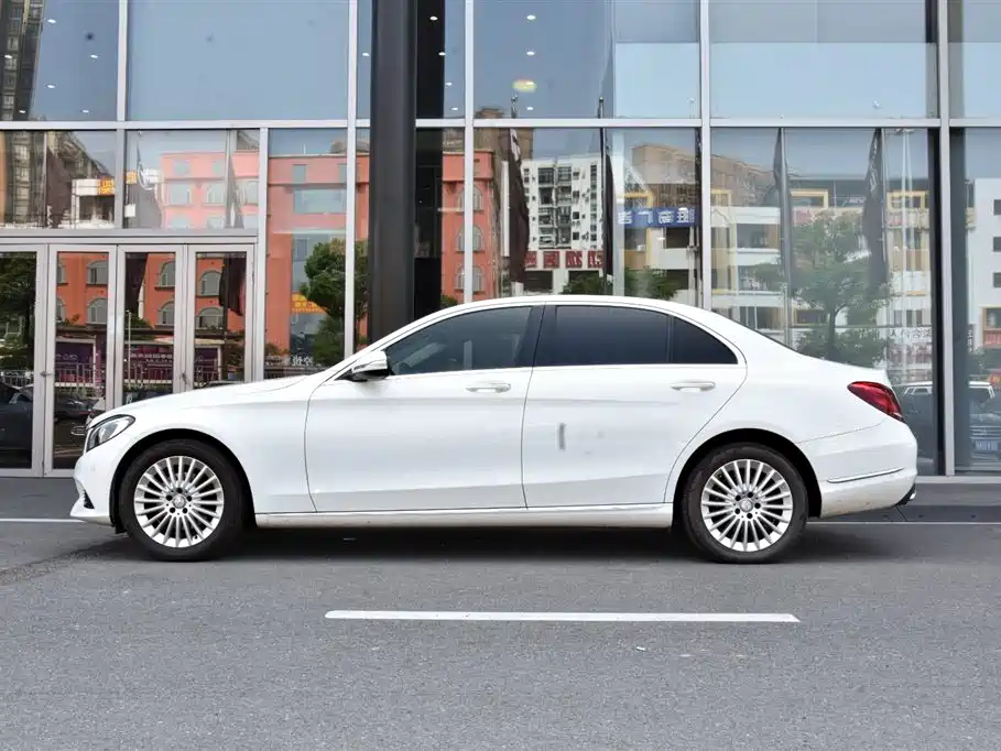 Mercedes-Benz C-Class 2015