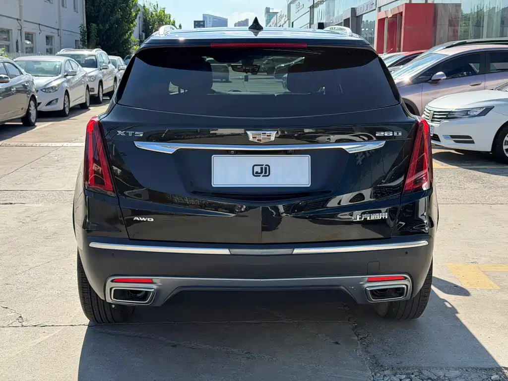 Cadillac XT5 2020 — фото 16