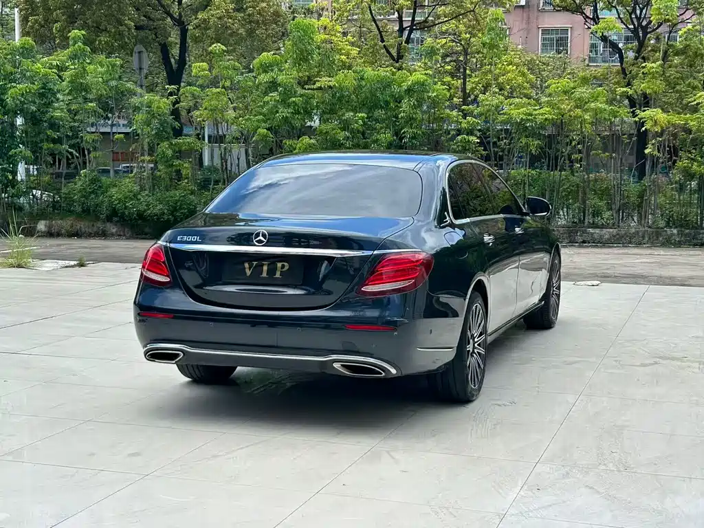 Mercedes-Benz E-Class 2016