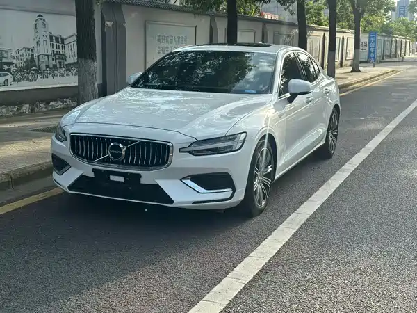 Volvo S60 2021