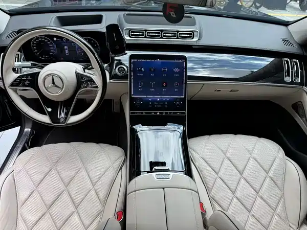 Mercedes-Benz Maybach S-Class 2023