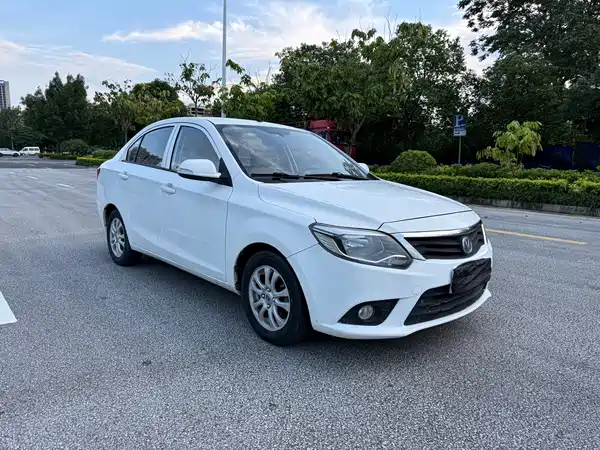 Changan Yuexiang V3 2016