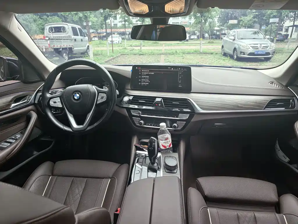 BMW 5 Series 2023