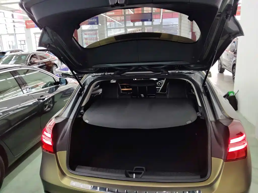 Mercedes-Benz GLA 2018 — фото 12