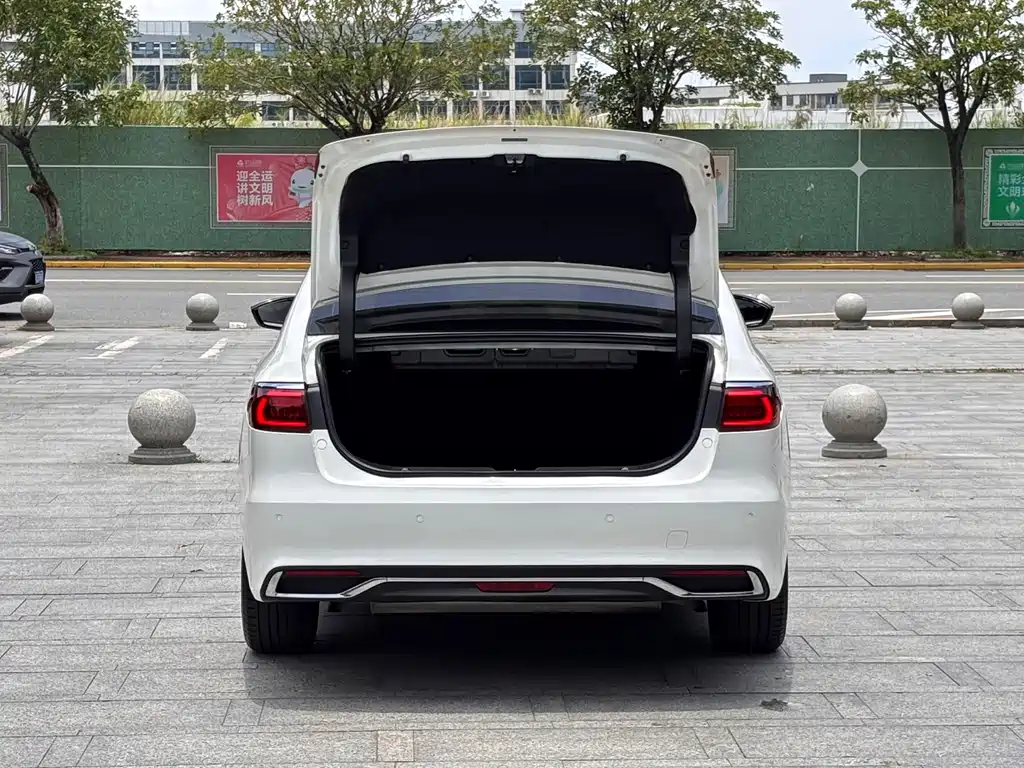 GAC Motor Trumpchi GA6 2019 — фото 12