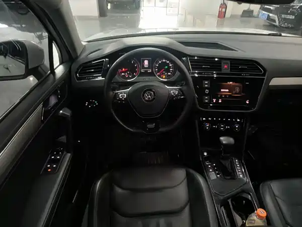 Volkswagen Tiguan L 2019