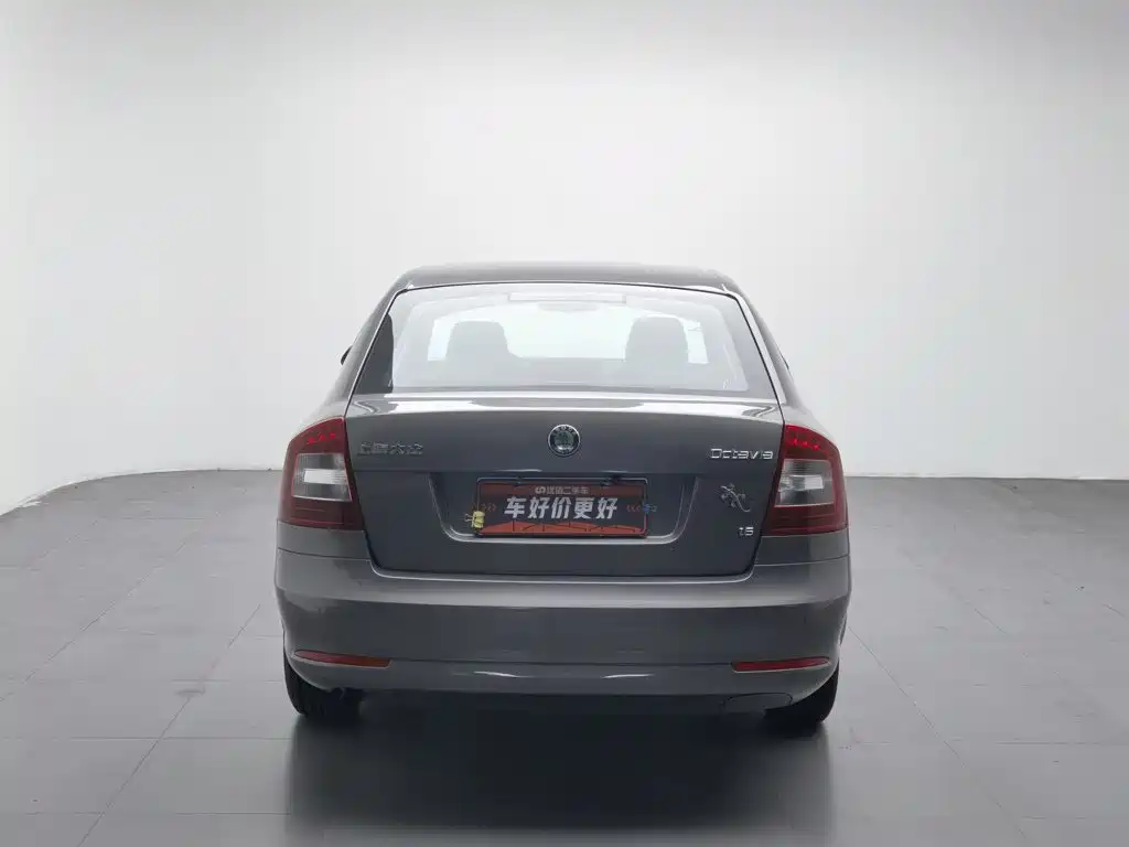 Skoda Octavia 2012 — фото 4
