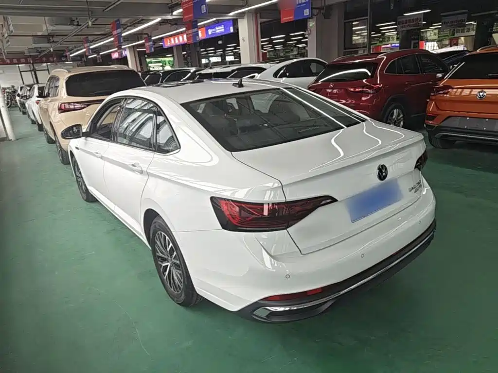 Volkswagen Sagitar 2024