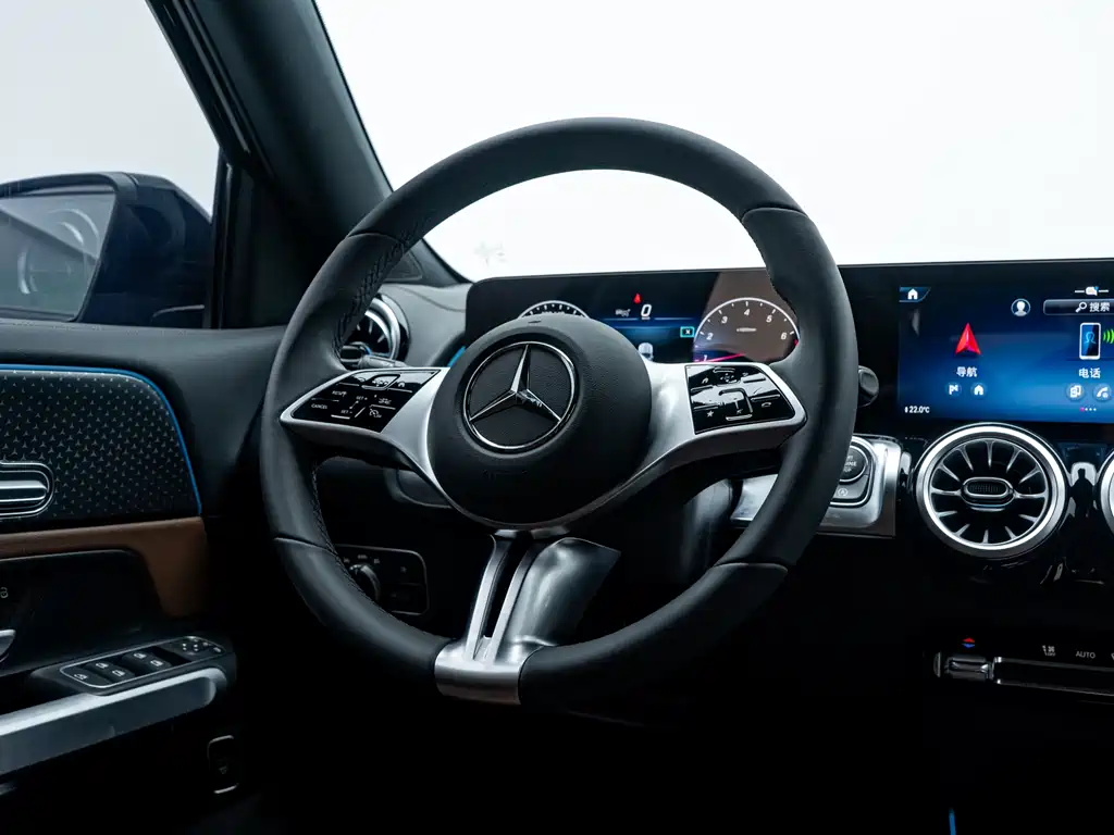Mercedes-Benz GLB 2024 — фото 14