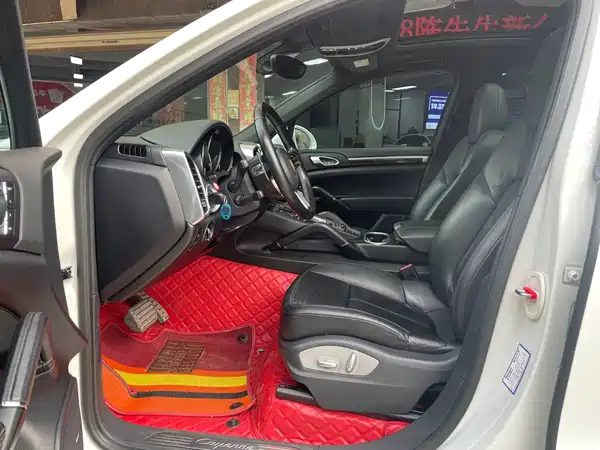 Porsche Cayenne 2016