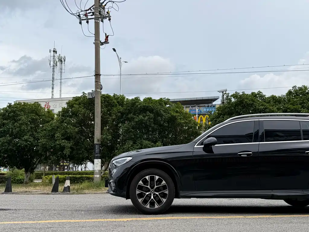 Mercedes-Benz GLC 2024