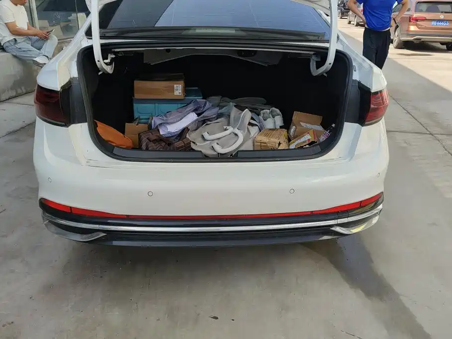 Volkswagen Sagitar 2023