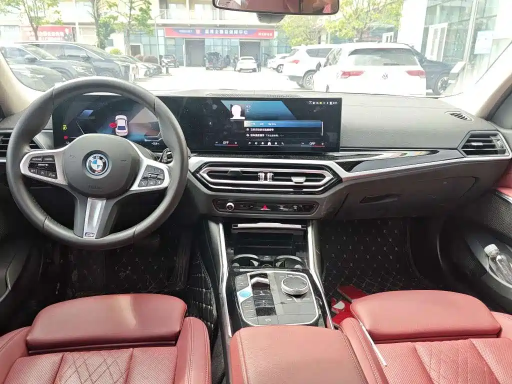 BMW i3 2024 — фото 8