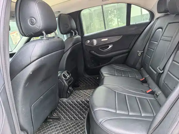 Mercedes-Benz C-Class 2021
