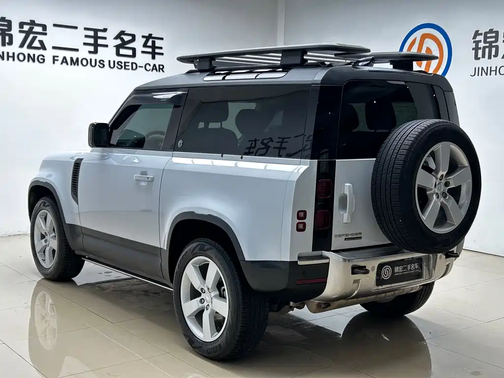Land Rover Defender 2022 — фото 28
