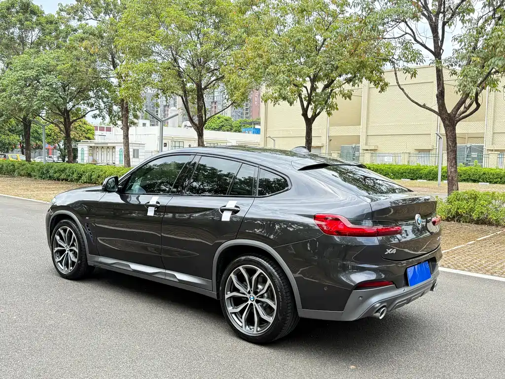 BMW X4 2020 — фото 8